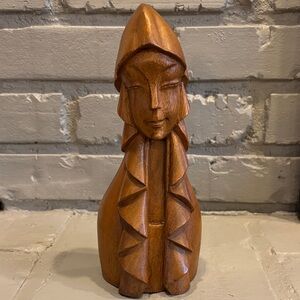 VTG Virgin Mary Madonna Carved
Wooden 9"‎ Tall Modern Figurine Religious Statue